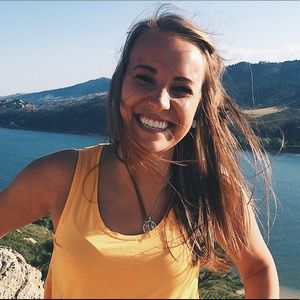 Meet your Posher, Ashlee